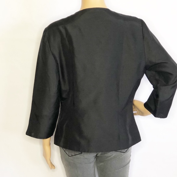 Willi Smith silk Black Button Floral blouse - Picture 3 of 5